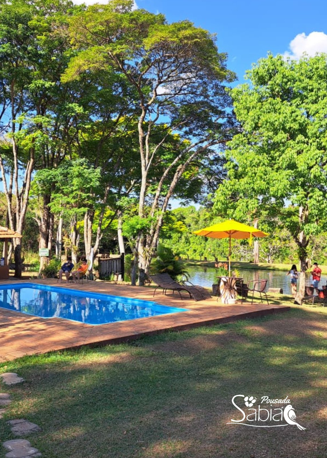 Piscina panorâmica na Pousada Sabiá
